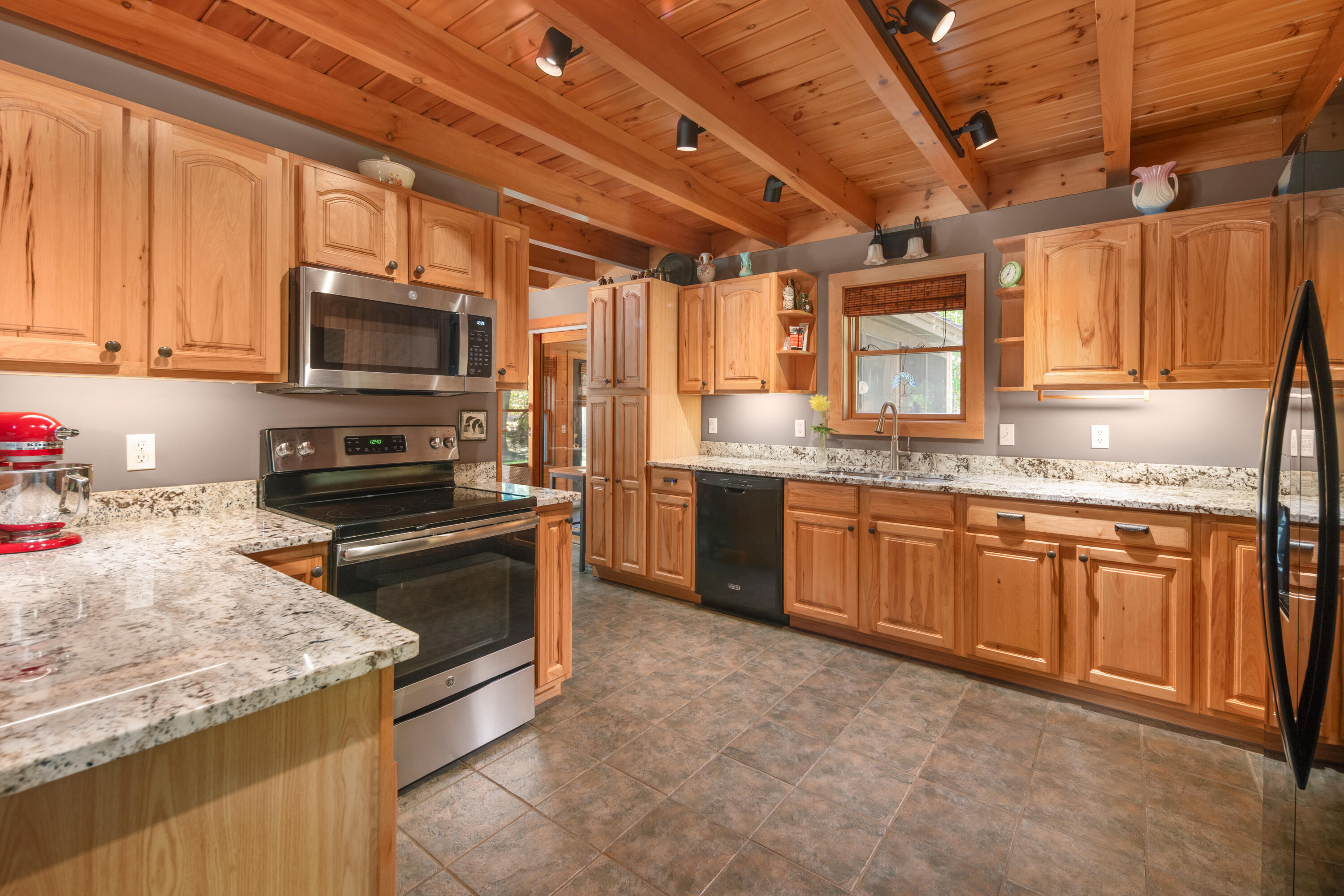 28 Oak Drive Gray ME 04039