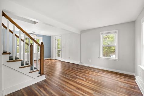 8 Organug Road York ME 03909