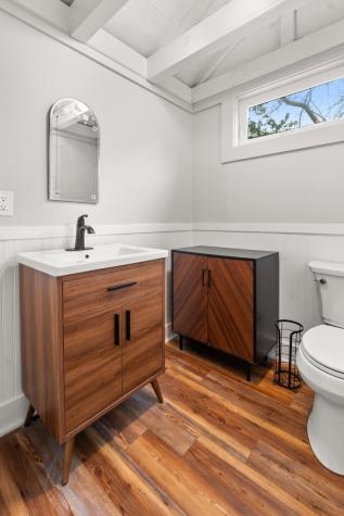 8 Organug Road York ME 03909