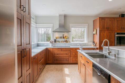 11 Orchard Hill Road Freeport ME 04032