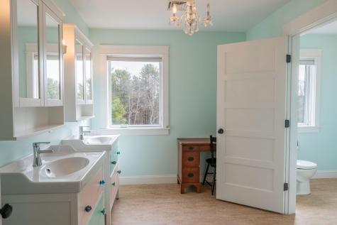 11 Orchard Hill Road Freeport ME 04032