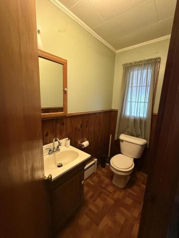 17 Pikes Hill Road Norway ME 04268