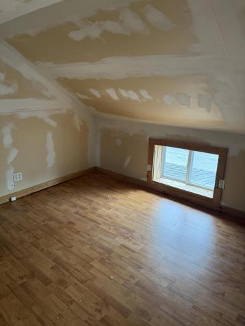 17 Pikes Hill Road Norway ME 04268