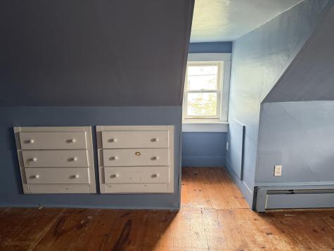 17 Pikes Hill Road Norway ME 04268