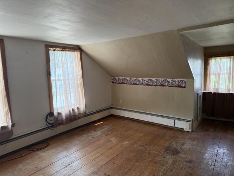 17 Pikes Hill Road Norway ME 04268