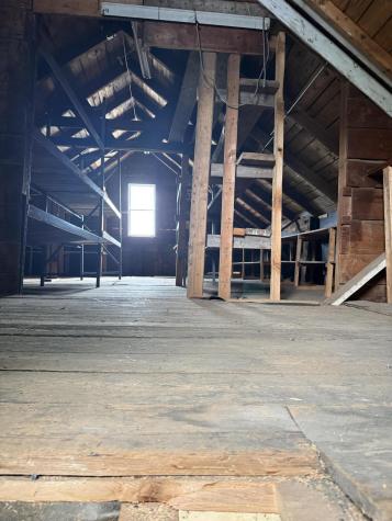 17 Pikes Hill Road Norway ME 04268