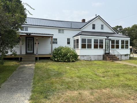 17 Pikes Hill Road Norway ME 04268