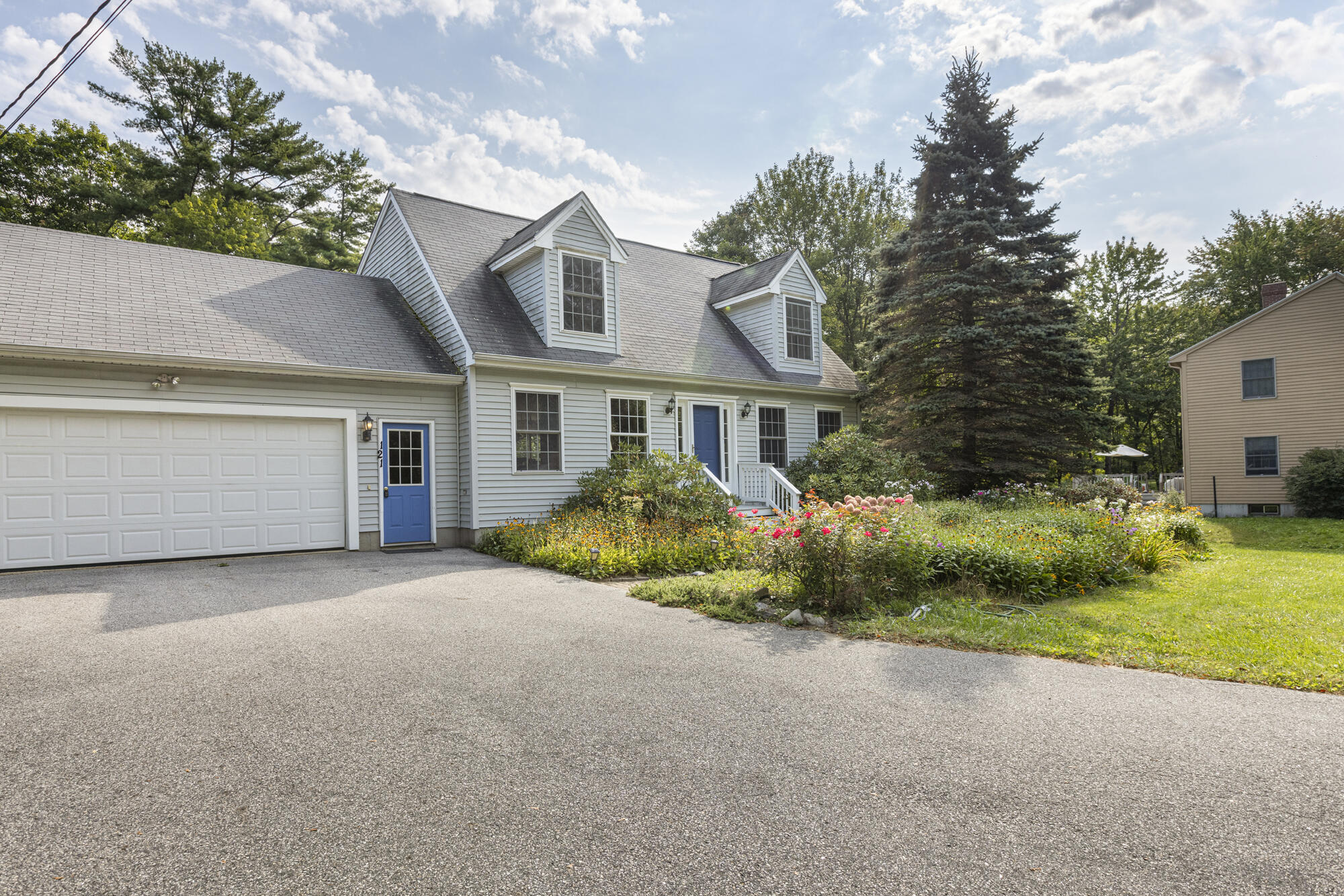 121 Ledgewood Drive Falmouth ME 04105