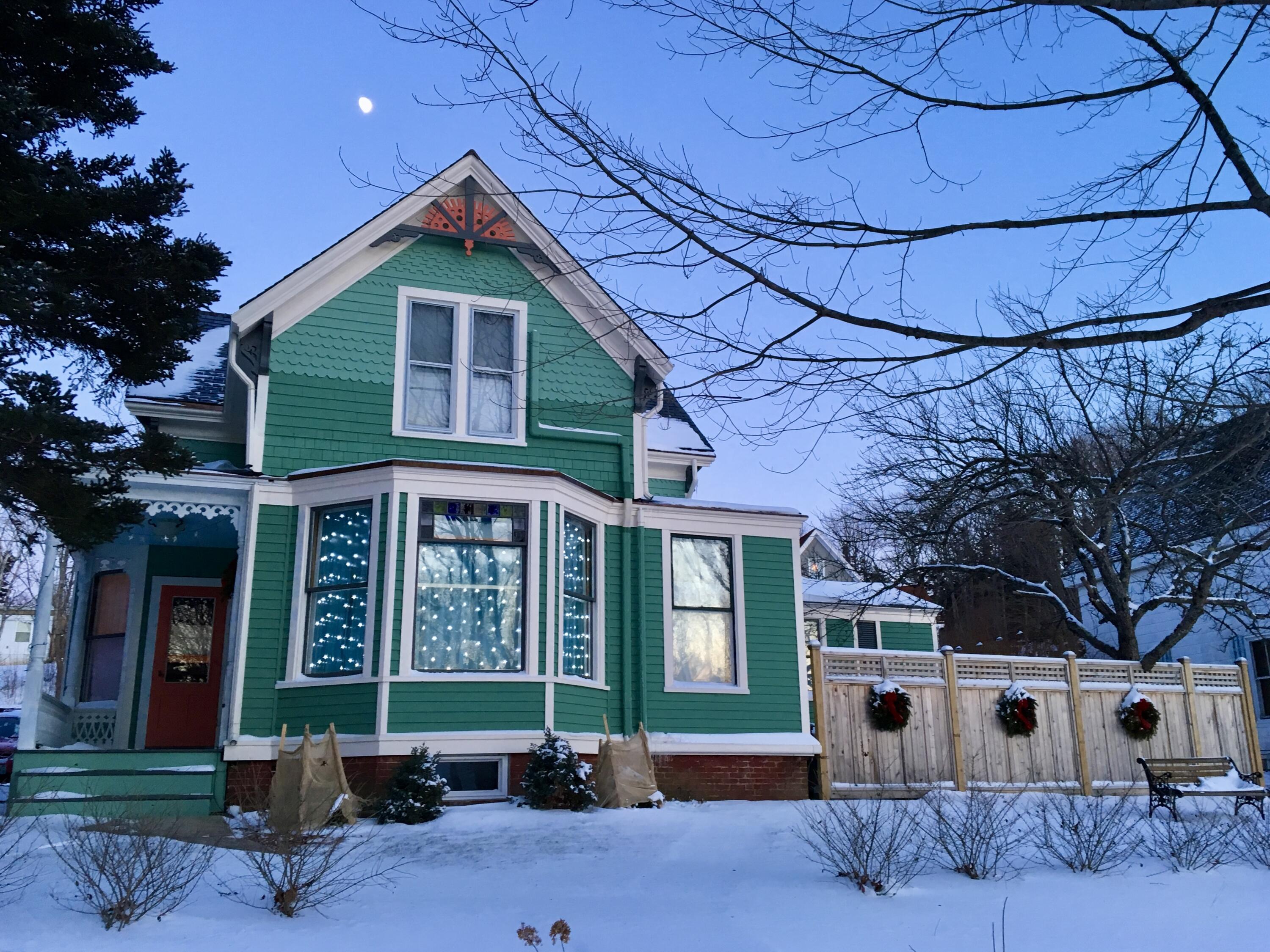 14 Water Street Vinalhaven ME 04863