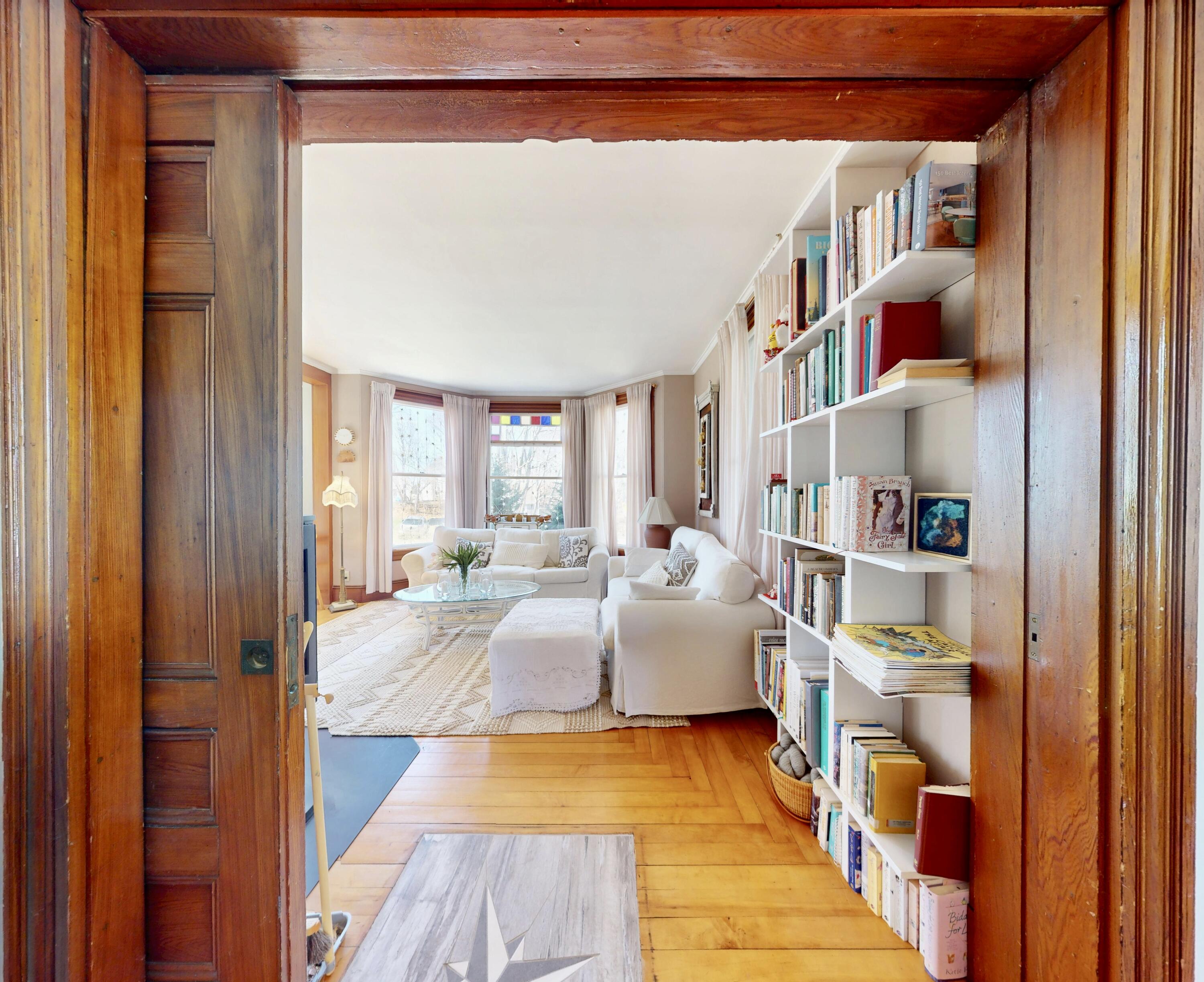 14 Water Street Vinalhaven ME 04863