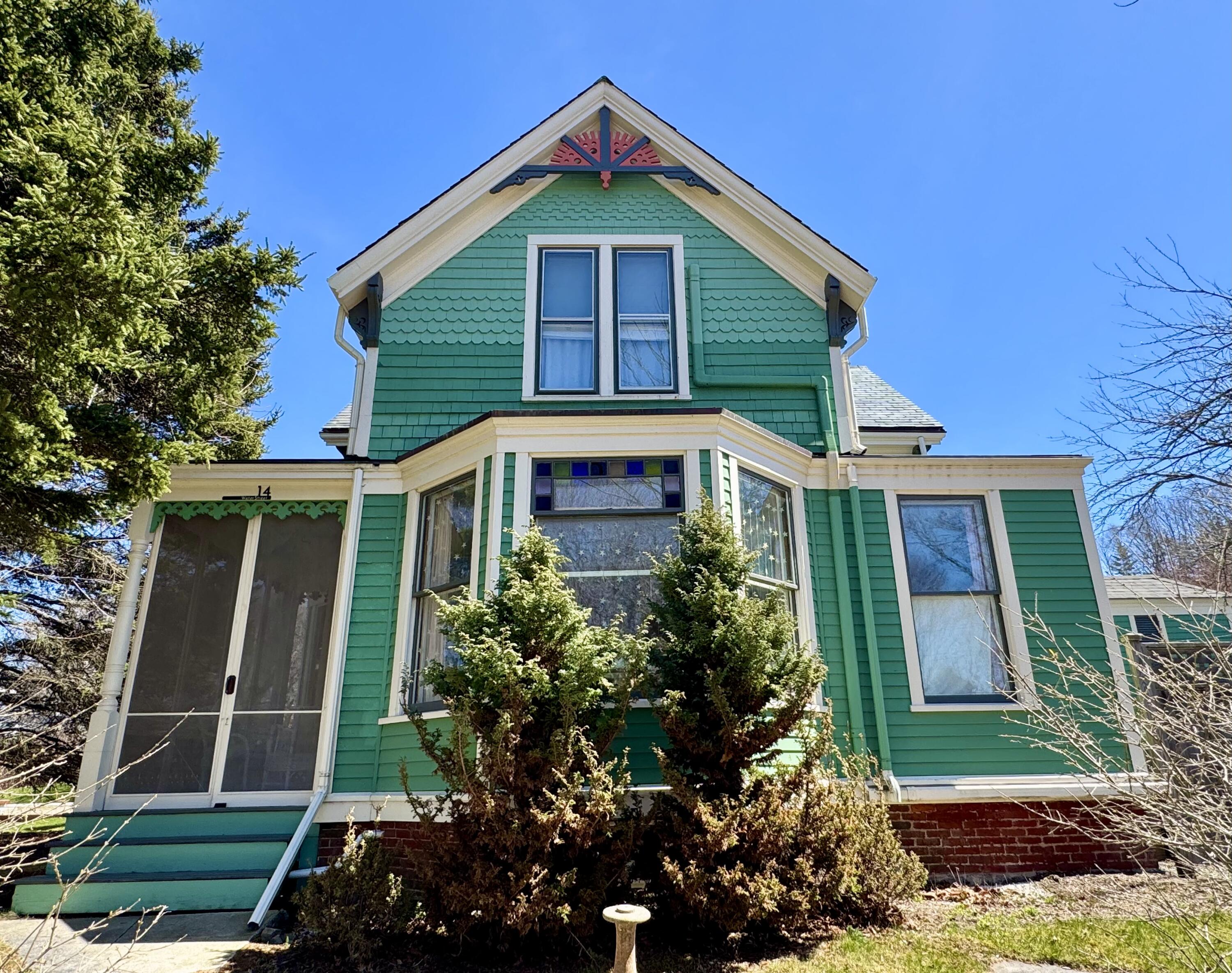 14 Water Street Vinalhaven ME 04863