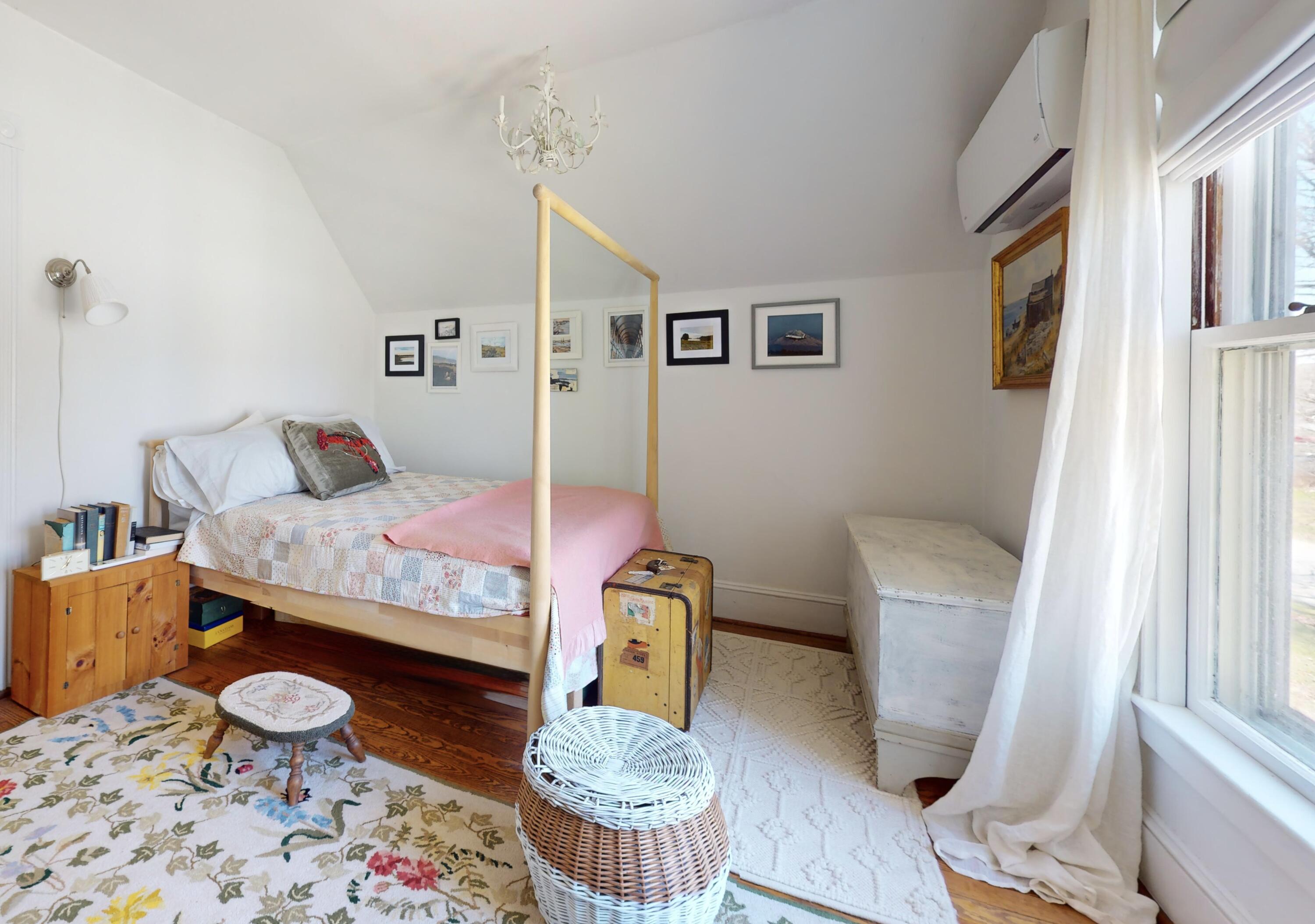 14 Water Street Vinalhaven ME 04863