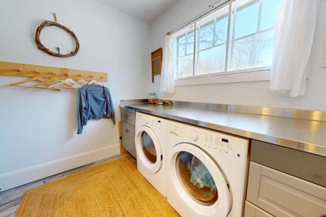 14 Water Street Vinalhaven ME 04863