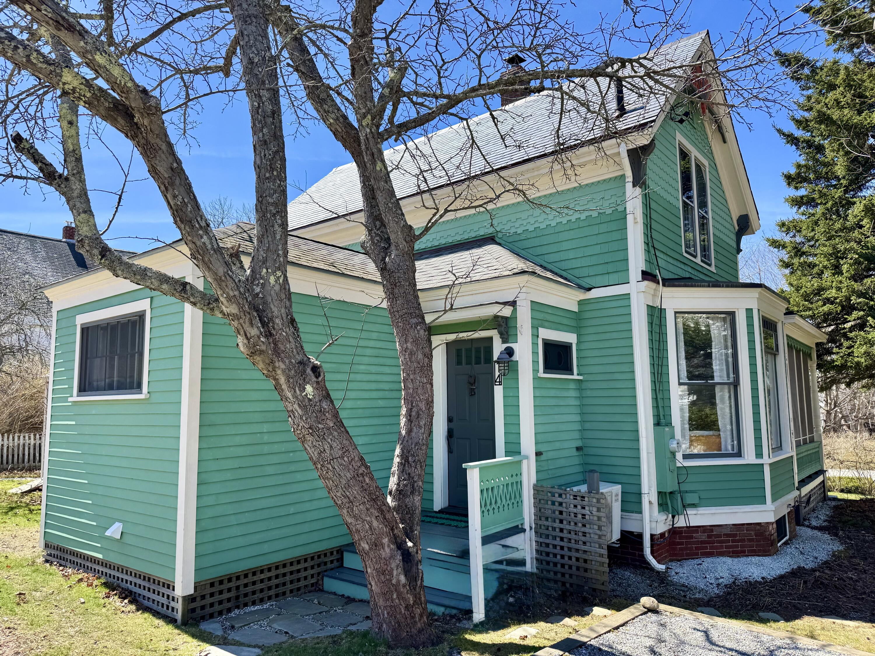 14 Water Street Vinalhaven ME 04863