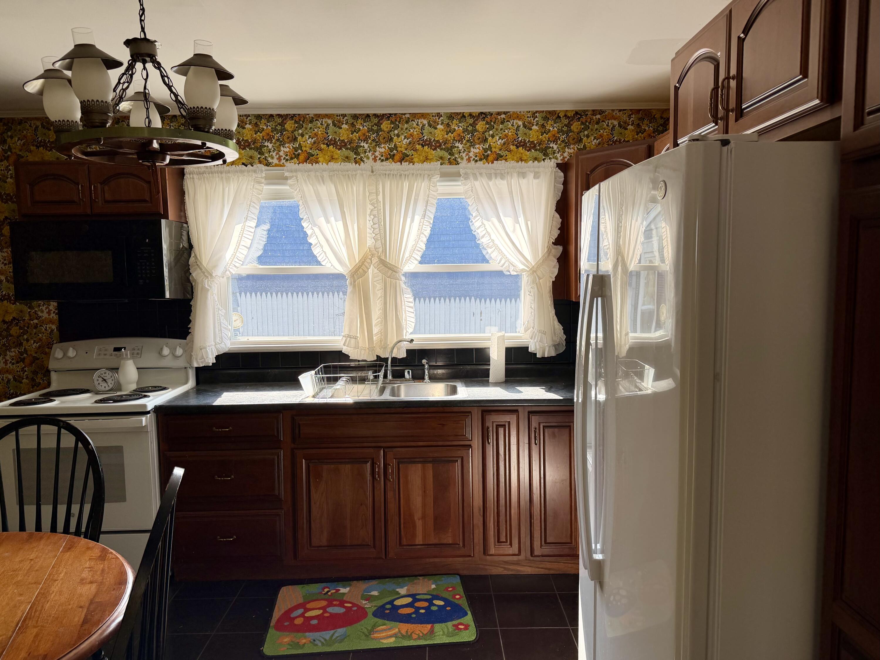 26 Broadway Machias ME 04654