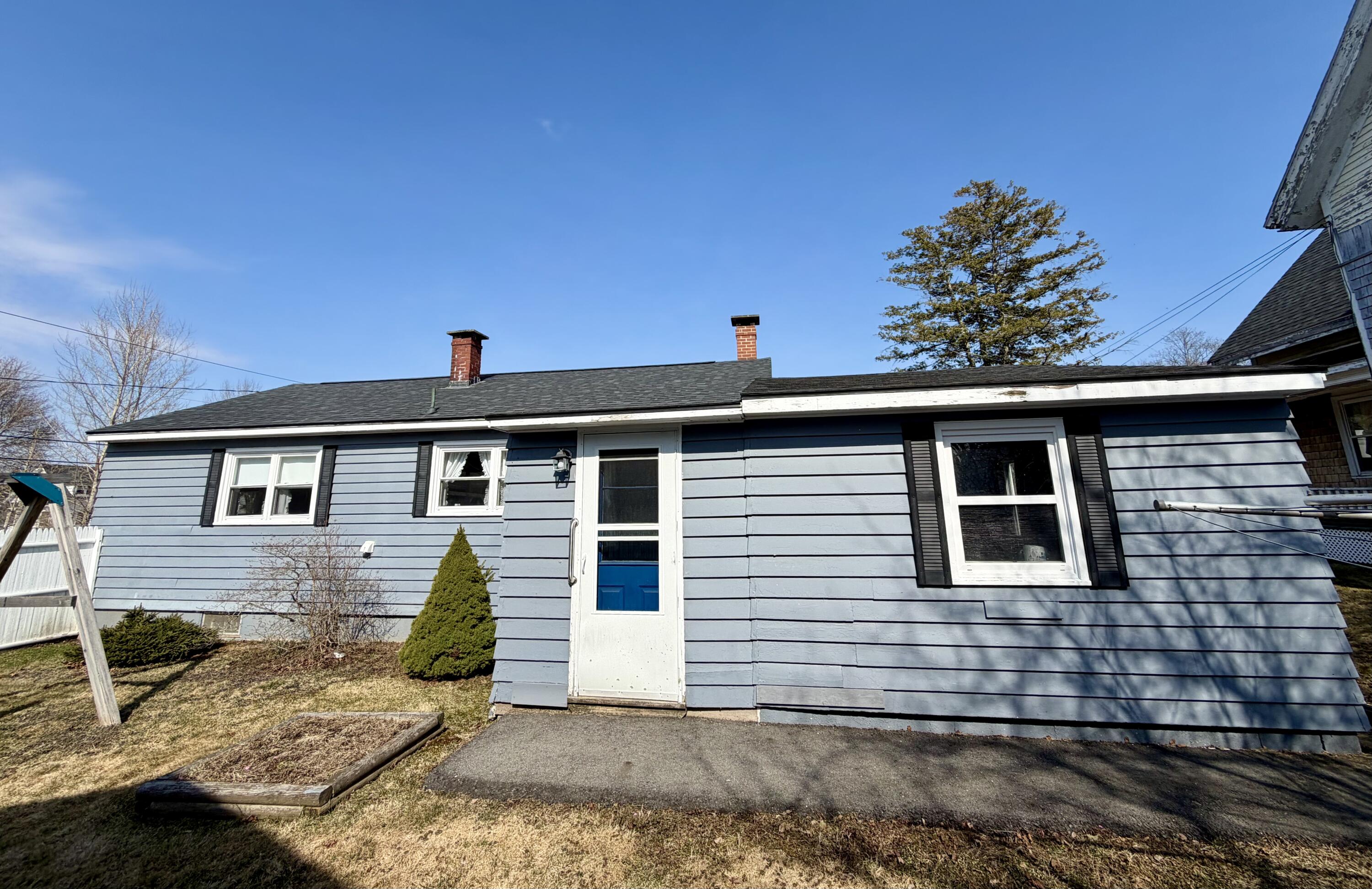 26 Broadway Machias ME 04654