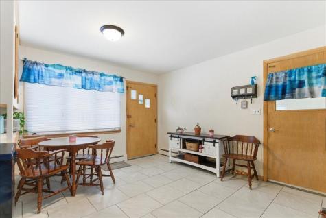 29 Mcarthur Avenue Lewiston ME 04240