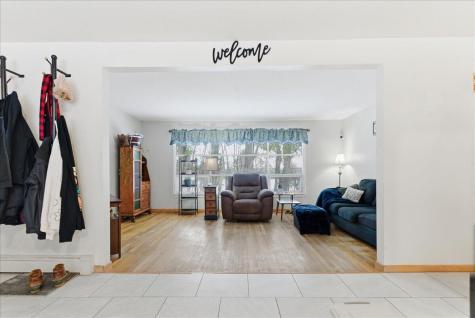 29 Mcarthur Avenue Lewiston ME 04240