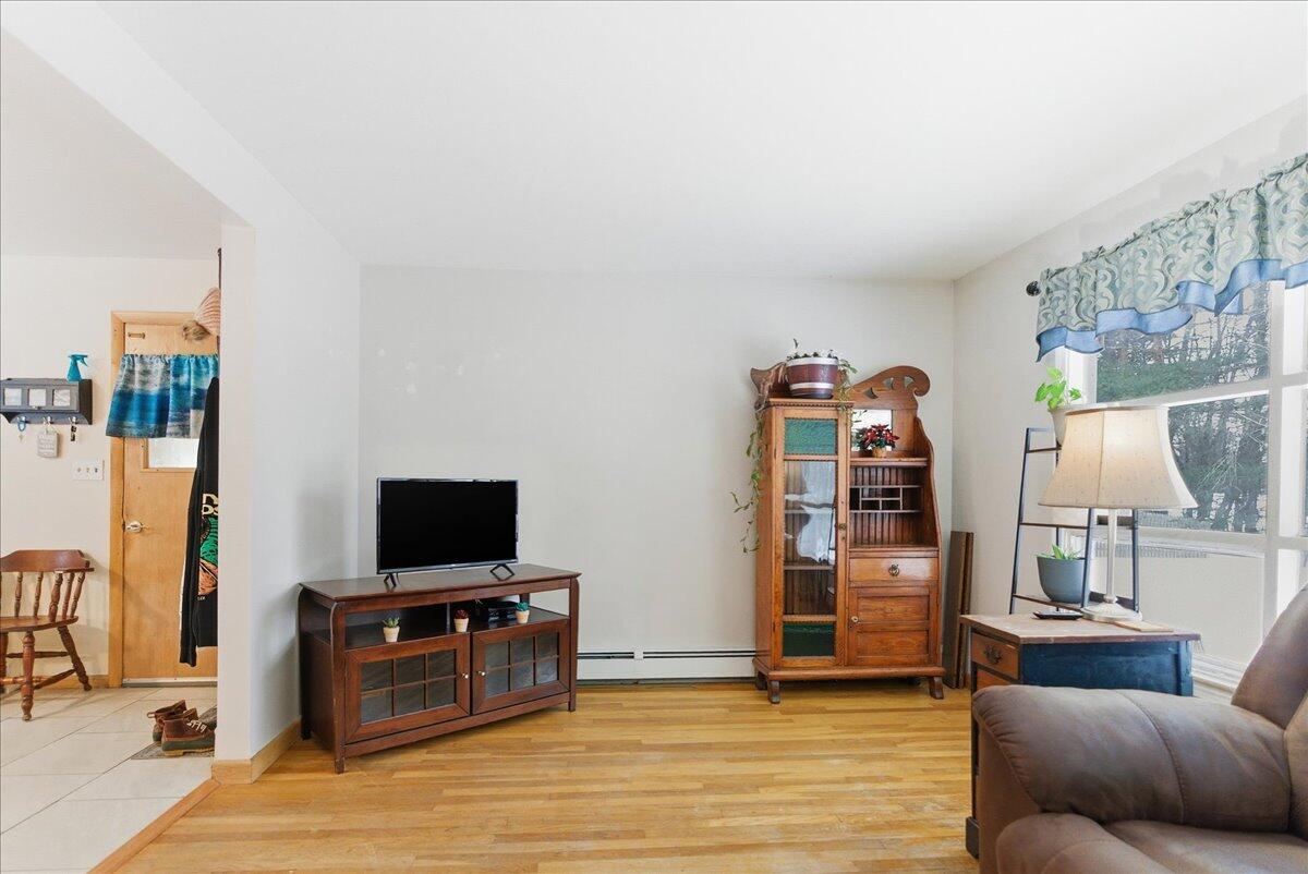 29 Mcarthur Avenue Lewiston ME 04240