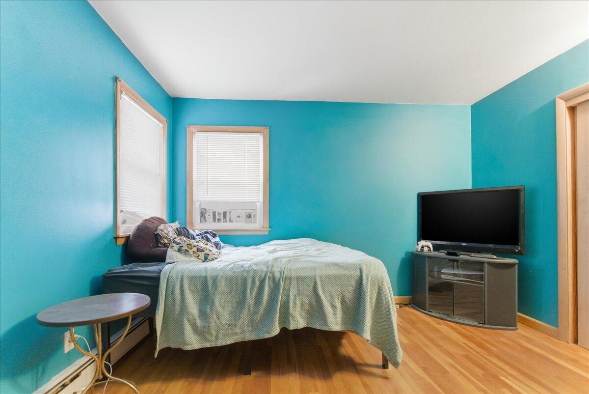 29 Mcarthur Avenue Lewiston ME 04240