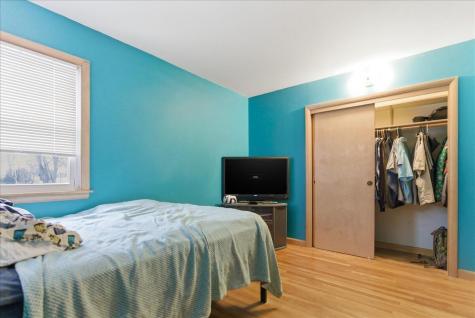 29 Mcarthur Avenue Lewiston ME 04240