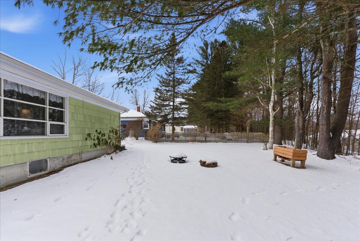 29 Mcarthur Avenue Lewiston ME 04240