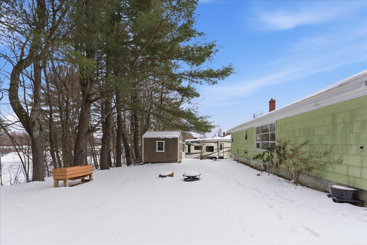 29 Mcarthur Avenue Lewiston ME 04240