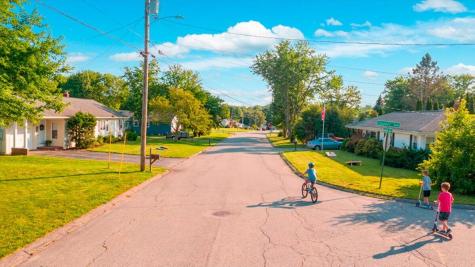 29 Mcarthur Avenue Lewiston ME 04240