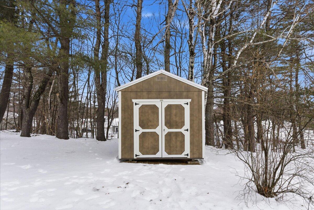 29 Mcarthur Avenue Lewiston ME 04240