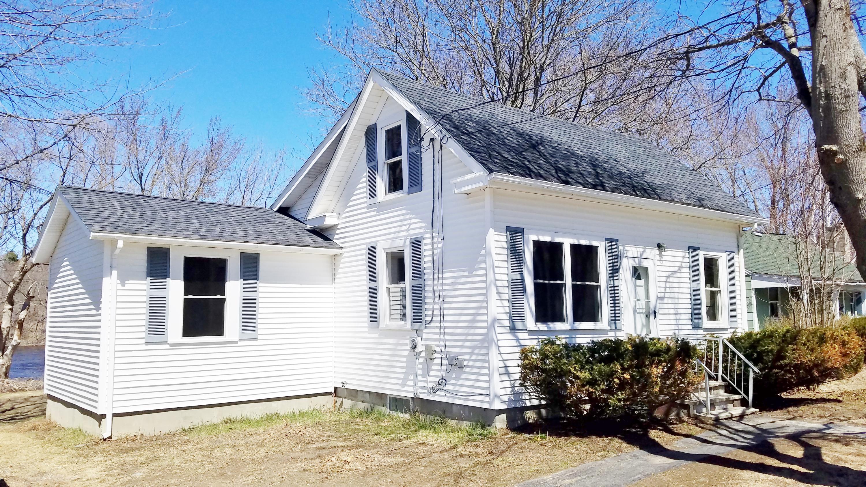 972 N Main Street Brewer ME 04412