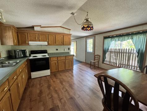 6 Sycamore Drive Norway ME 04268