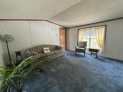 6 Sycamore Drive Norway ME 04268