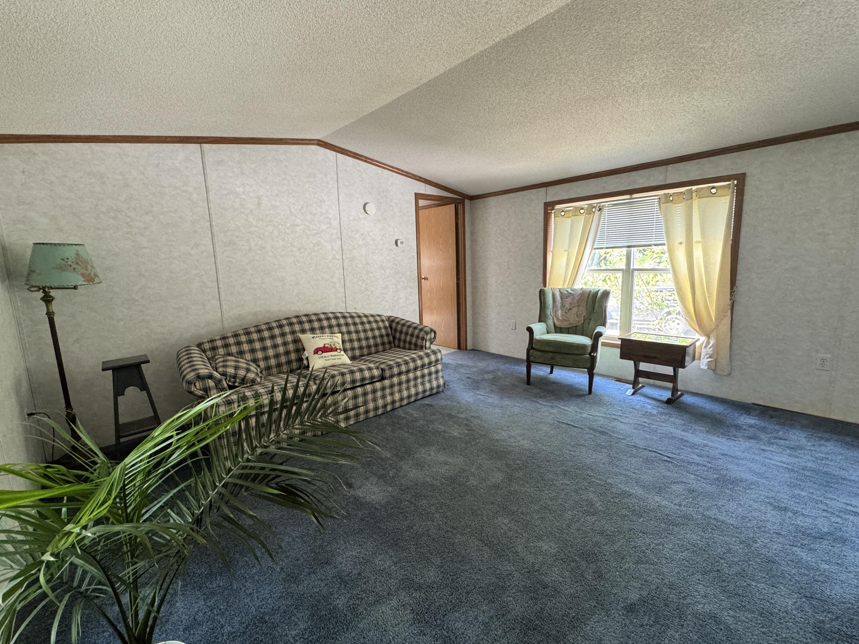 6 Sycamore Drive Norway ME 04268