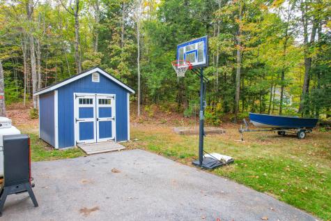 6 Pond Ridge Drive Lewiston ME 04240