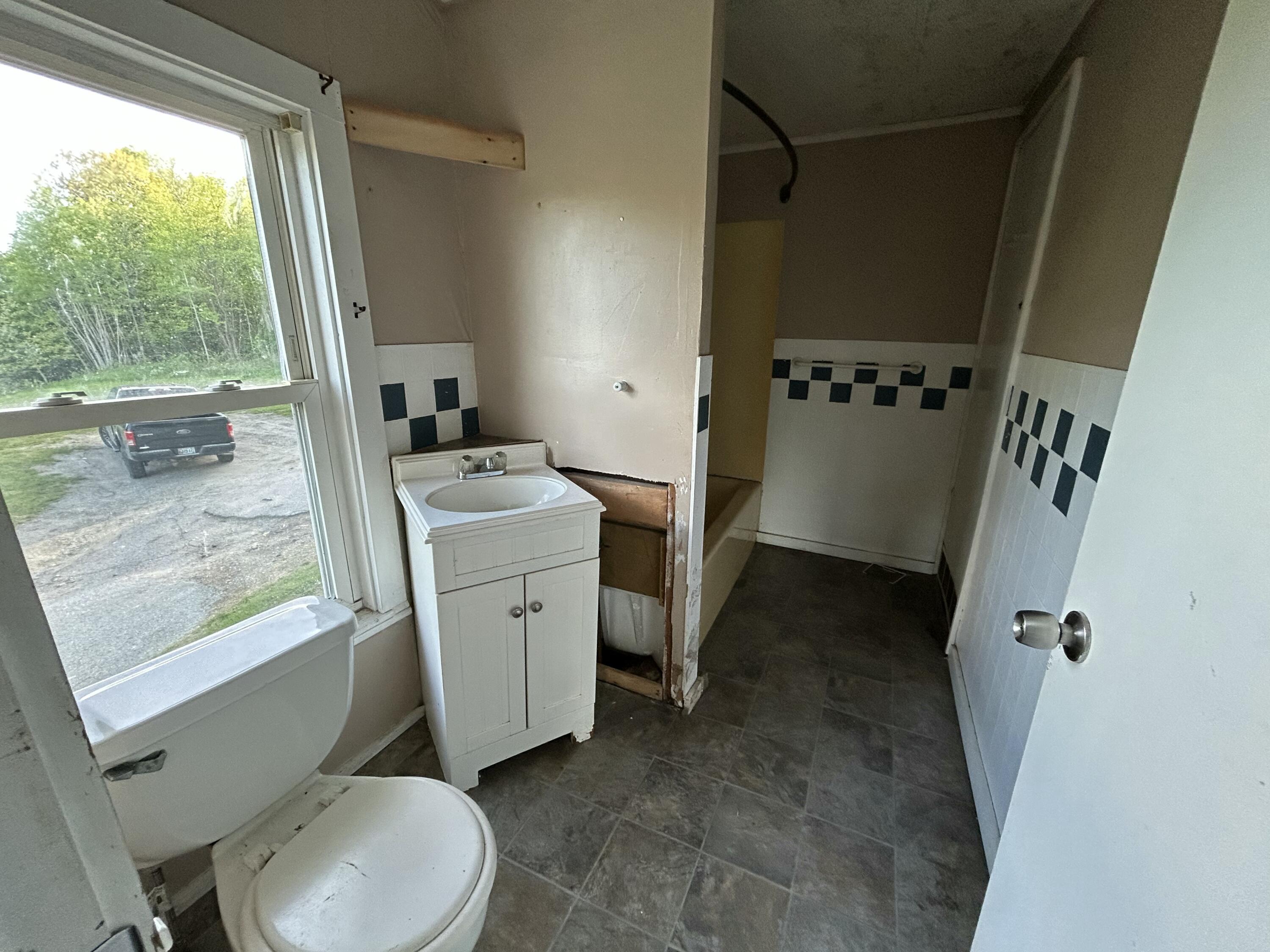 529 Main Street East Machias ME 04630