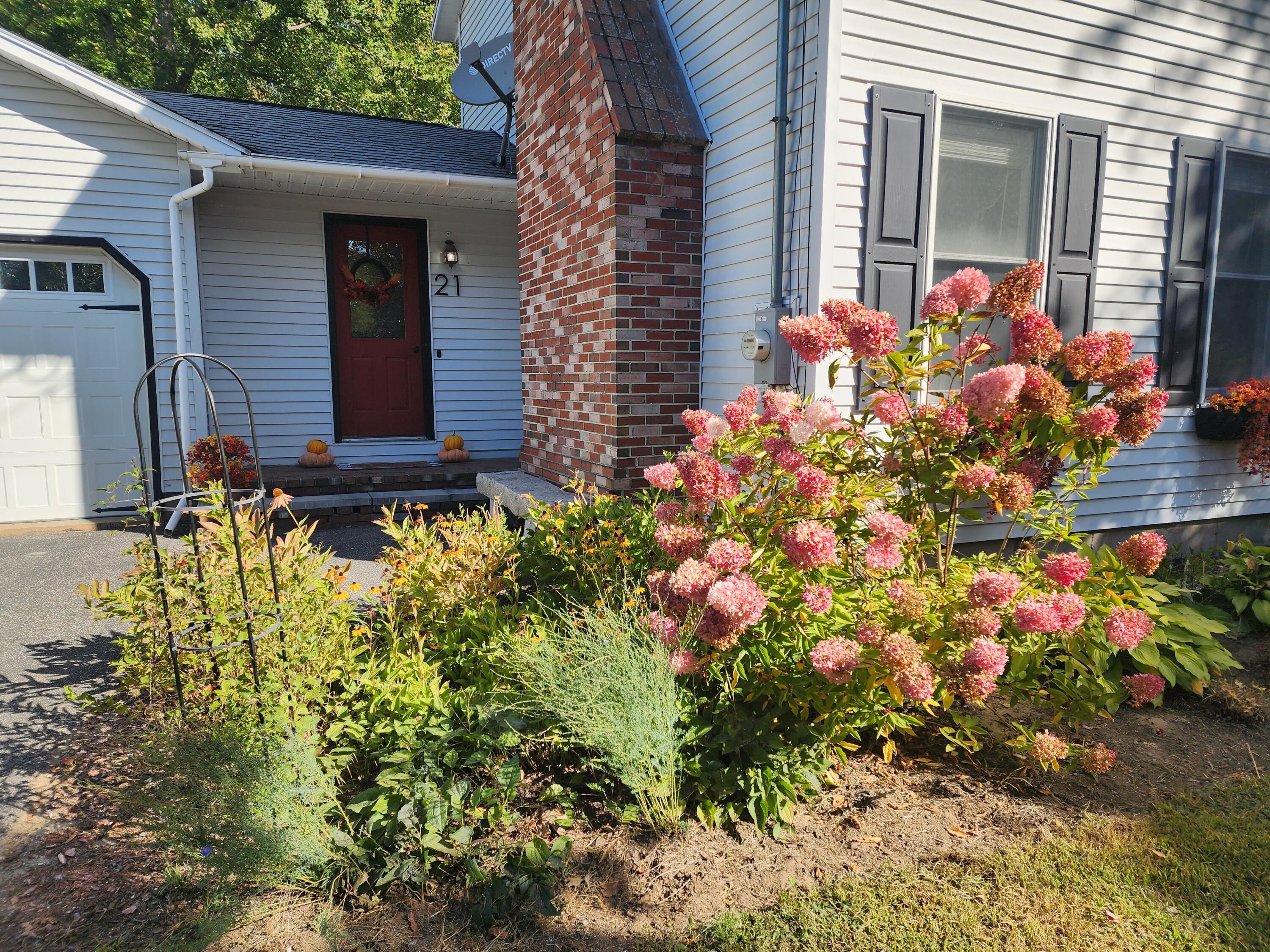 21 Forest Circle Jay ME 04239