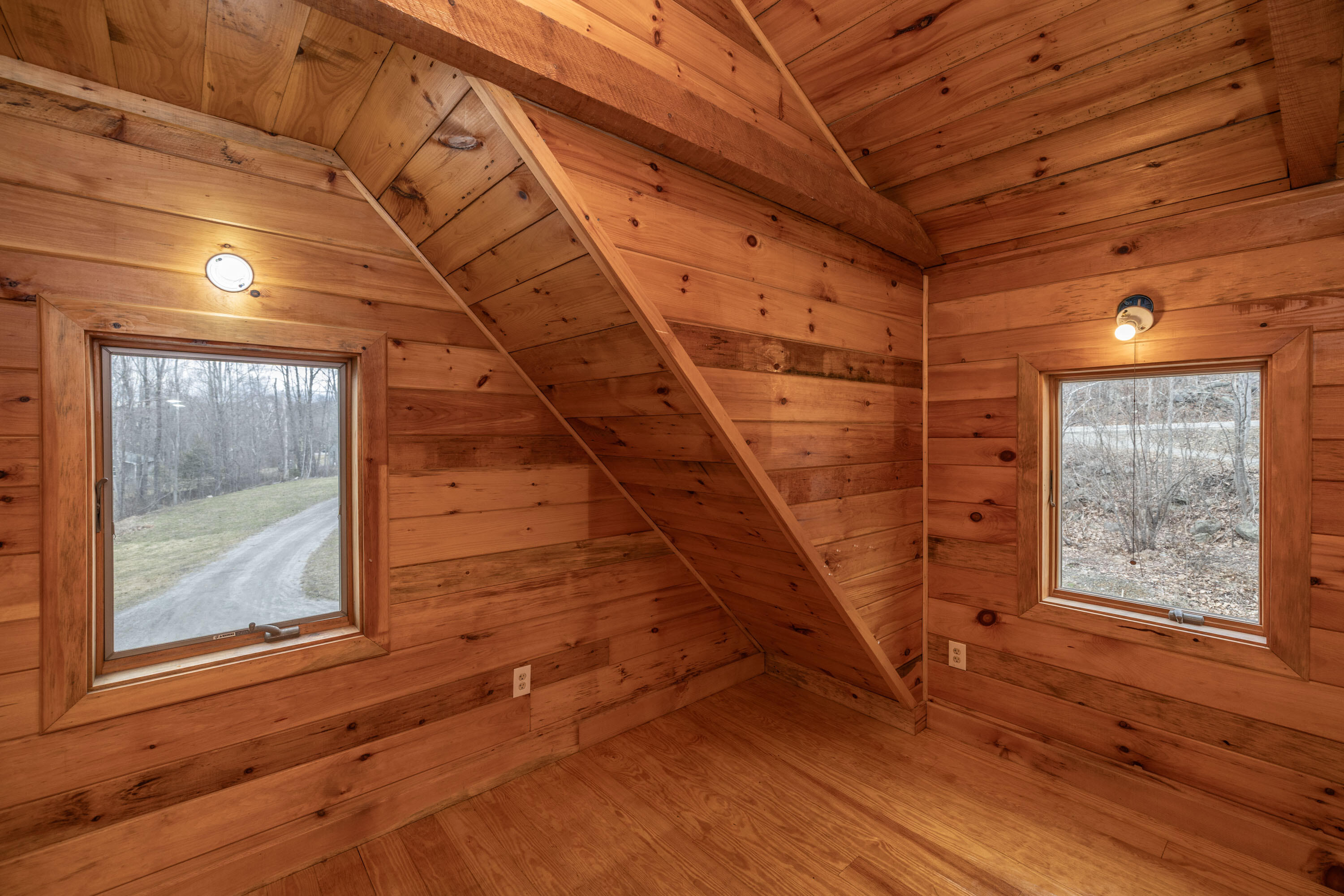 318 Hatchet Mountain Road Hope ME 04847