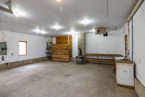 318 Hatchet Mountain Road Hope ME 04847