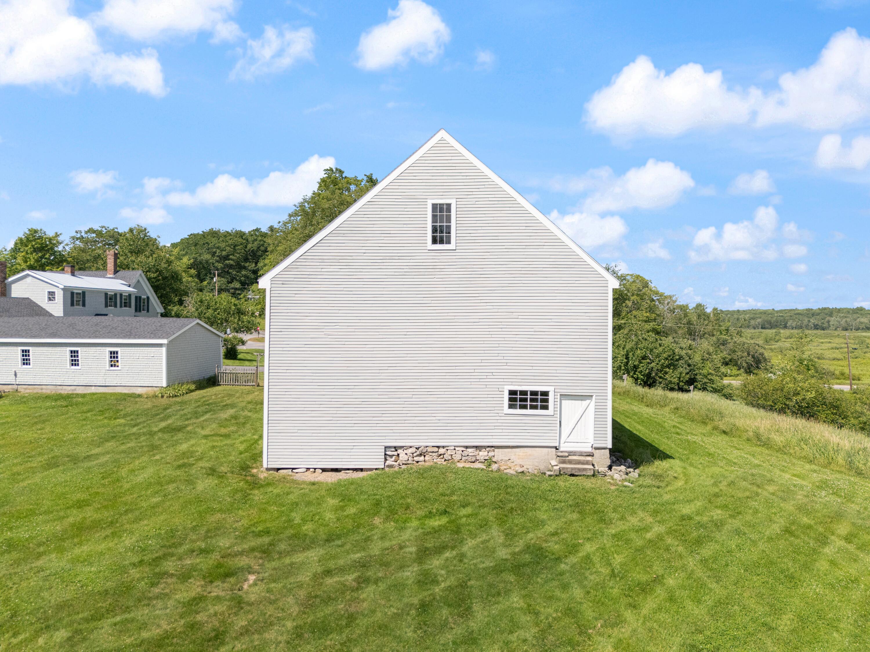 426 Meadow Road Topsham ME 04086