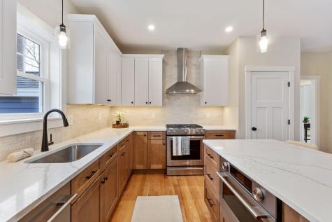 19 Forest Glen Lane Topsham ME 04086