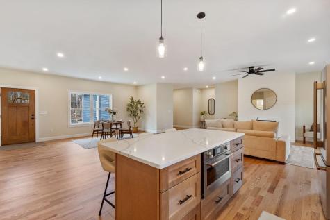 19 Forest Glen Lane Topsham ME 04086