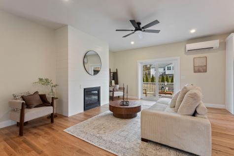 19 Forest Glen Lane Topsham ME 04086