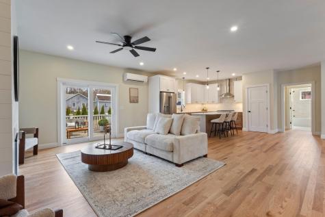 19 Forest Glen Lane Topsham ME 04086