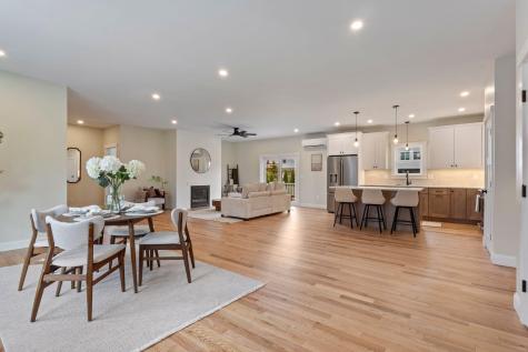 19 Forest Glen Lane Topsham ME 04086