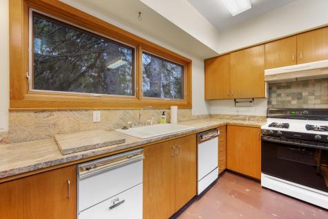 21 Acorn Hill Road Holden ME 04429