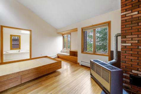 21 Acorn Hill Road Holden ME 04429