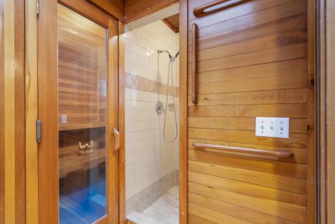 21 Acorn Hill Road Holden ME 04429