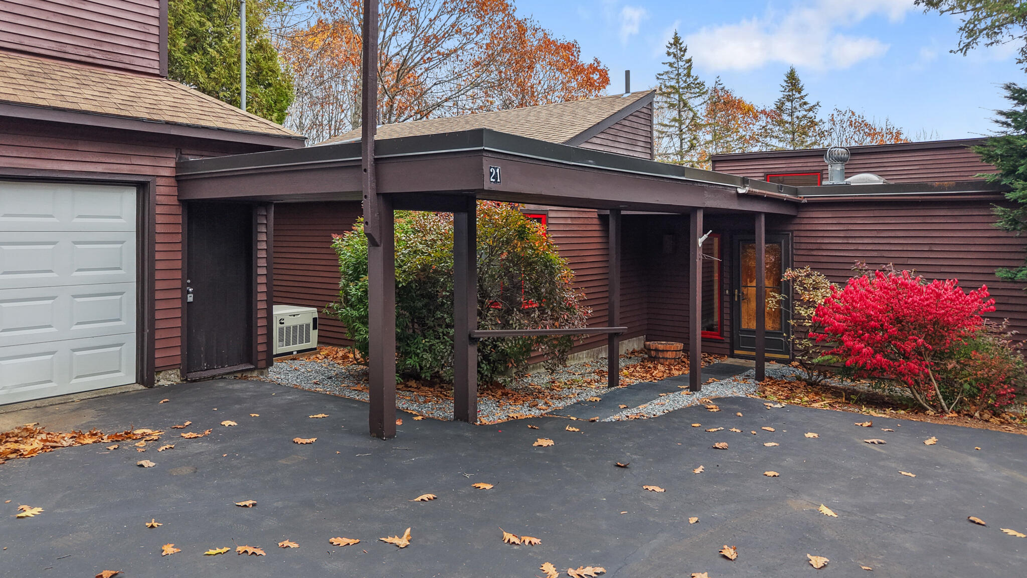 21 Acorn Hill Road Holden ME 04429