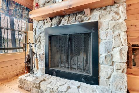 77 Paradis Road Peru ME 04290