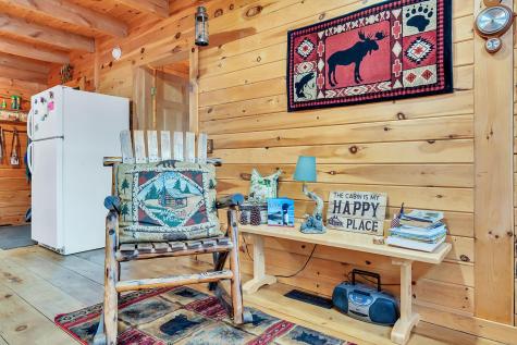 77 Paradis Road Peru ME 04290